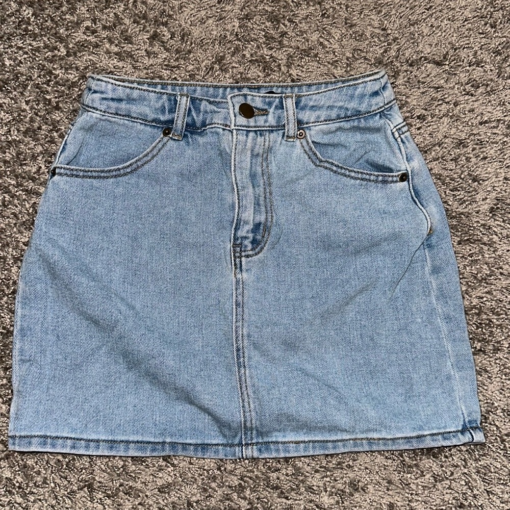 Forever 21 Denim Mini Skirt Size S